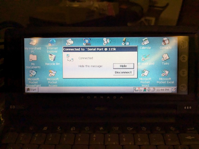 The Jornada showing a connection to the pc at 115200 baud